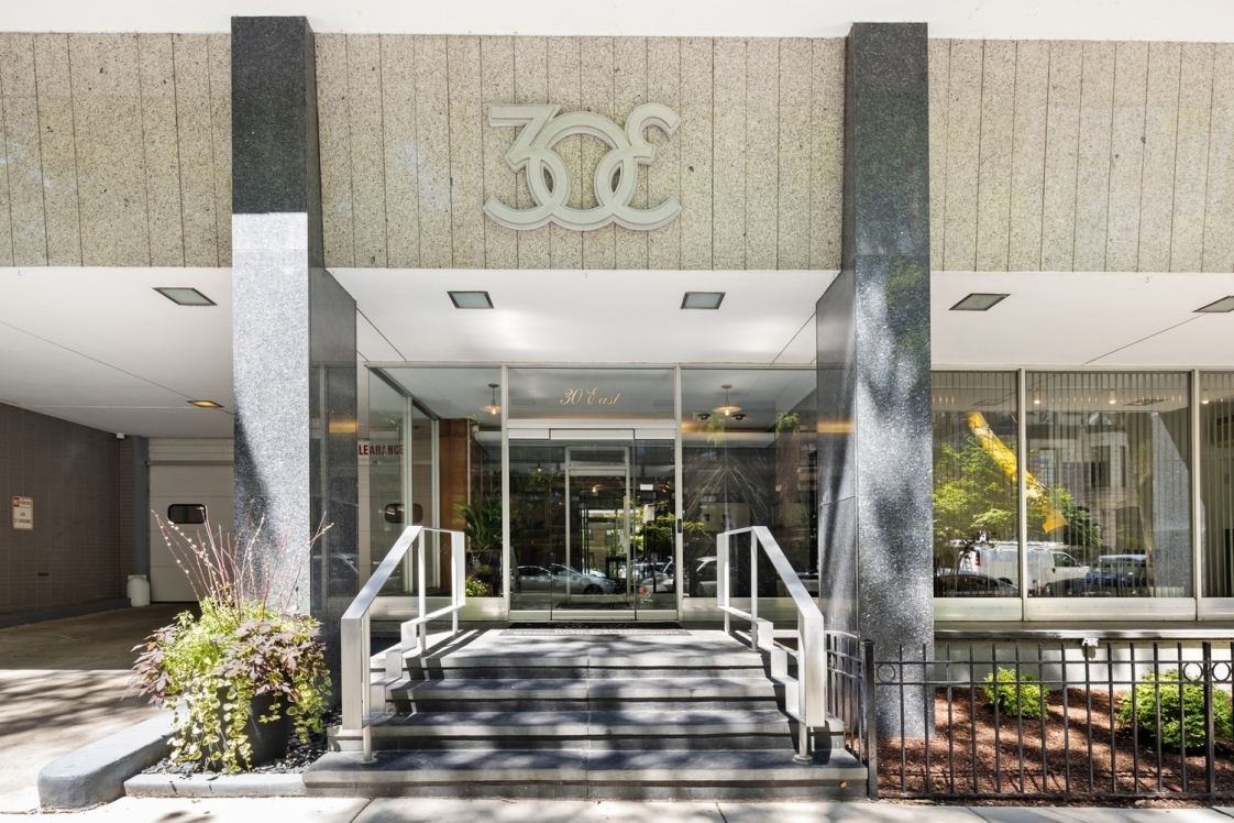 30 E Elm St, Chicago, IL 60611 - Photo 4 of 17