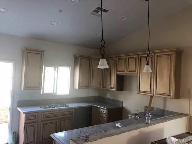 9272 Olive Street Fontana, CA 92335 - Photo 6 of 18