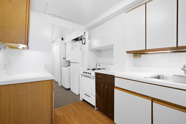 $3,050,000 | 45 Hicks Street | Brooklyn Heights