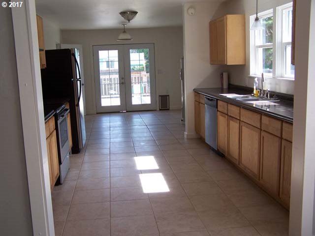 1226 Juniper Avenue Reedsport, OR 97467 - Photo 29 of 30 Gallery Image 29