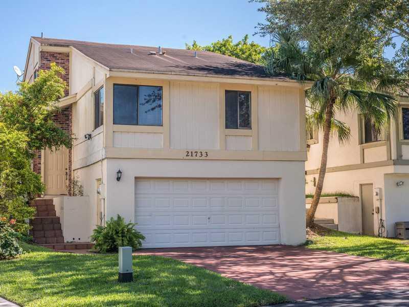 21733 Southwest 99th Avenue Miami, FL 33190 - Photo 1 of 18