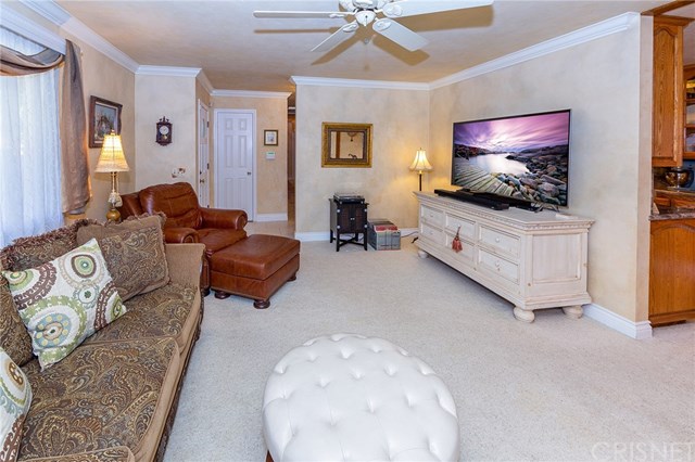 698 Benson Way Thousand Oaks, CA 91360 - Photo 5 of 21