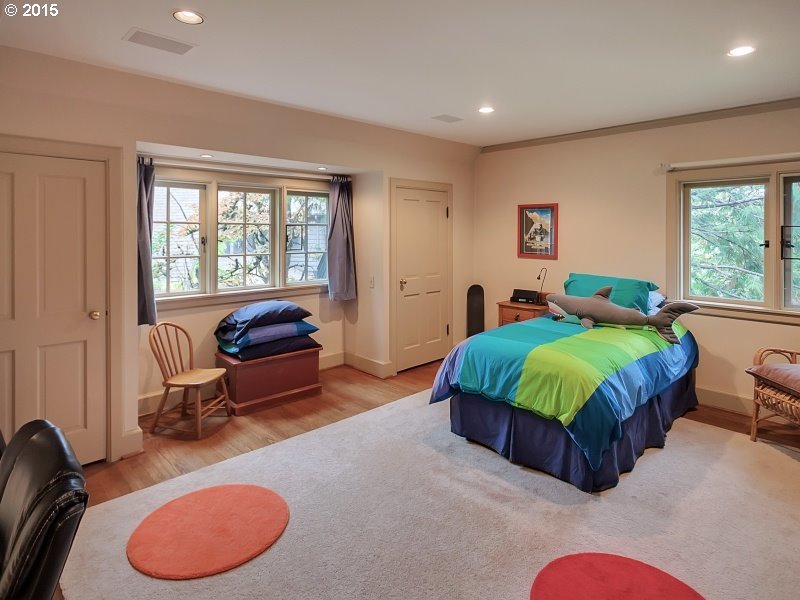 3365 Southwest Talbot Road Portland, OR 97201 - Photo 9 of 30 Gallery Image 9