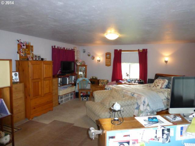 4881 Lone Oak Road Southeast Salem, OR 97302 - Photo 7 of 12 Gallery Image 7