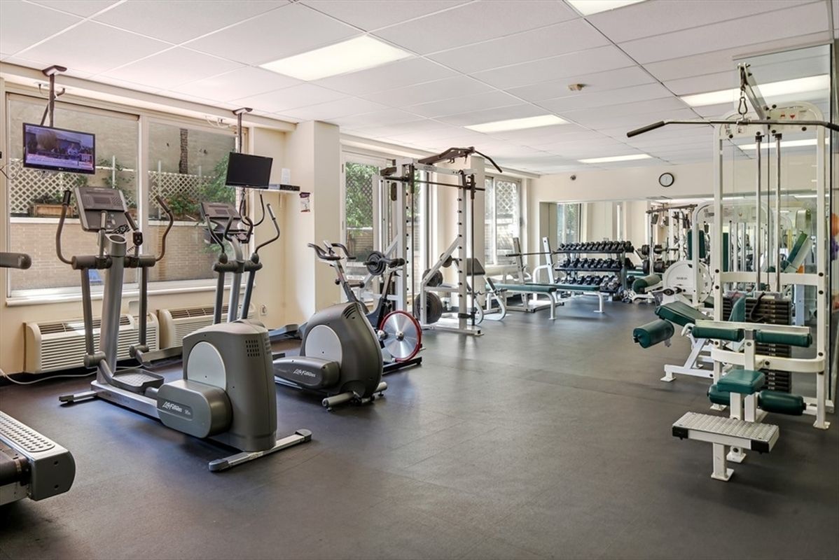 170 East 87th Street, Unit W10G Manhattan, NY 10128 - Photo 10 of 17