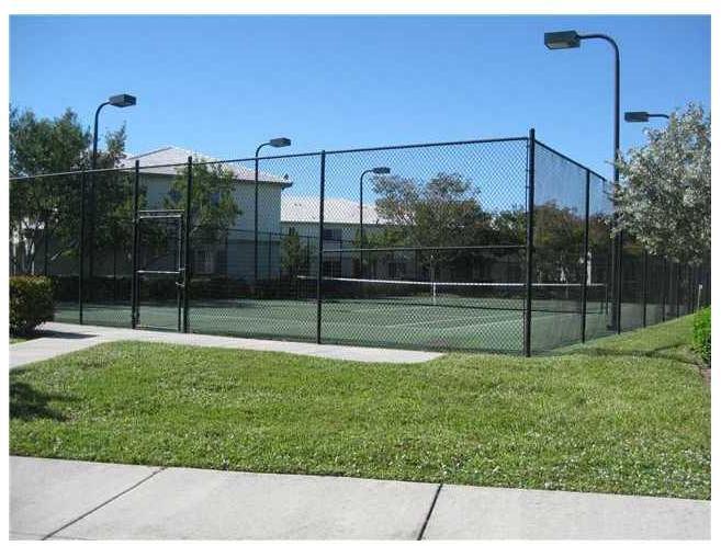 1972 Freeport Drive, Unit 5207 Riviera Beach, FL 33404 - Photo 5 of 15