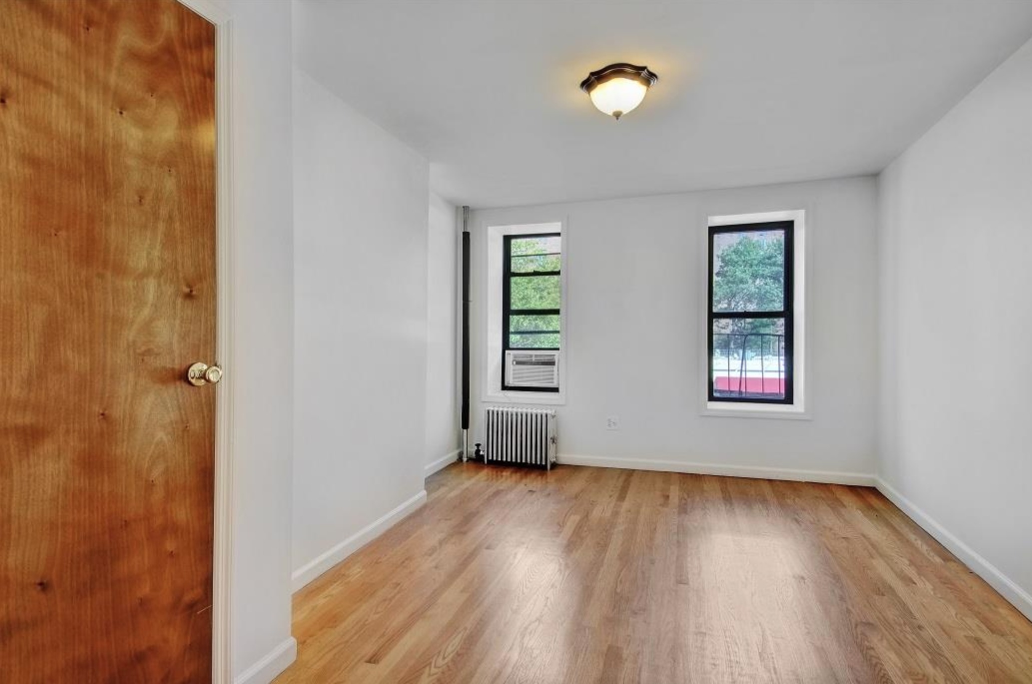 418 East 14th Street, Unit 4 Manhattan, NY 10009 - Photo 3 of 5