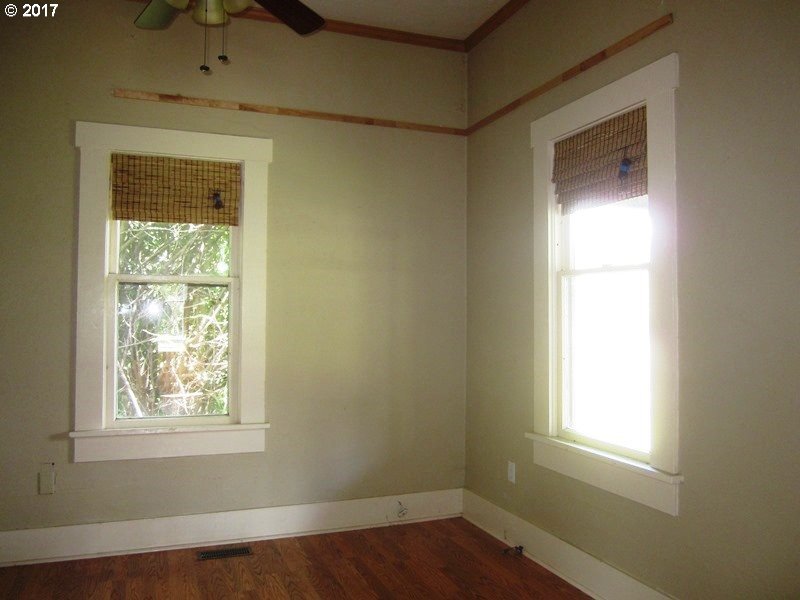 1868 Talbot Road Southeast Jefferson, OR 97352 - Photo 2 of 32 Gallery Image 2