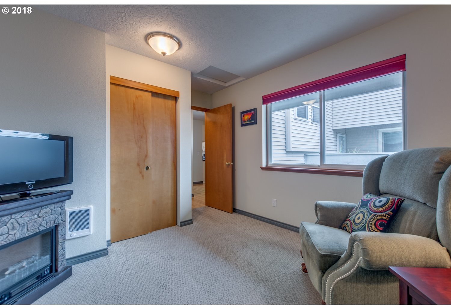 12433 Southeast Caruthers Street Portland, OR 97233 - Photo 23 of 32