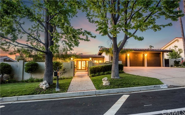 1539 Vía Coronel Palos Verdes Estates, CA 90274 - Photo 3 of 29