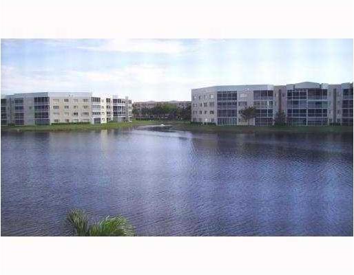 9563 Weldon Circle, Unit 412 Tamarac, FL 33321 - Photo 4 of 5