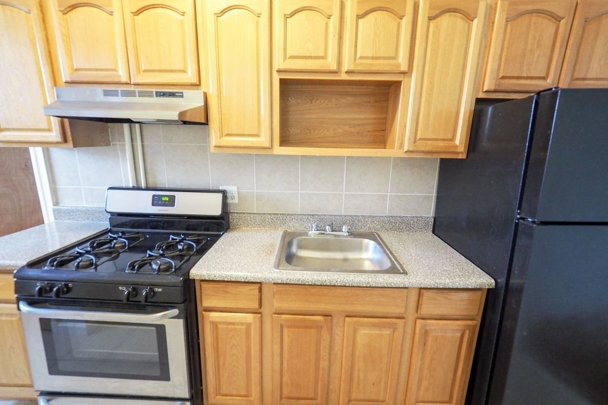 31-12 42nd Street, Unit 8 Queens, NY 11103 - Photo 5 of 8