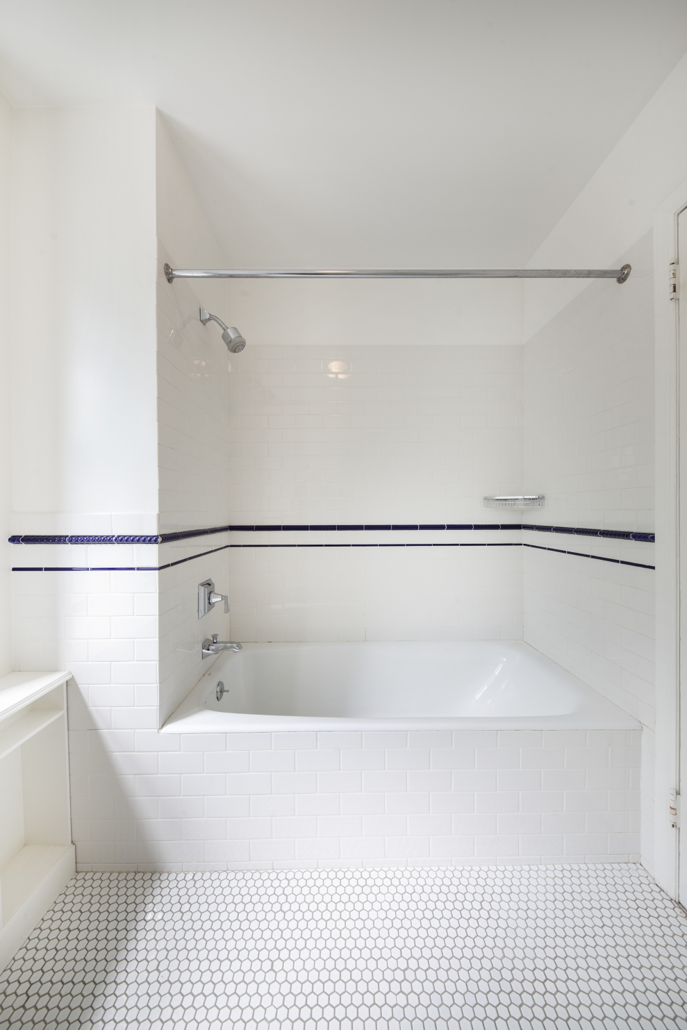 230 West 79th Street, Unit 15S Manhattan, NY 10024 - Photo 9 of 12