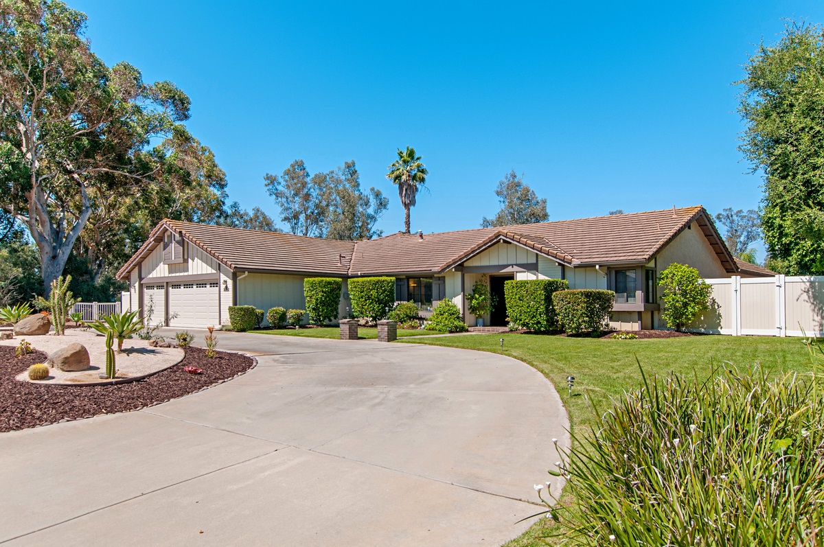 16236 Summer Sage Road Poway, CA 92064 - Photo 2 of 25
