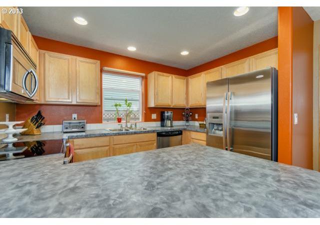 1114 Northeast Mariners Loop Portland, OR 97211 - Photo 11 of 13 Gallery Image 11
