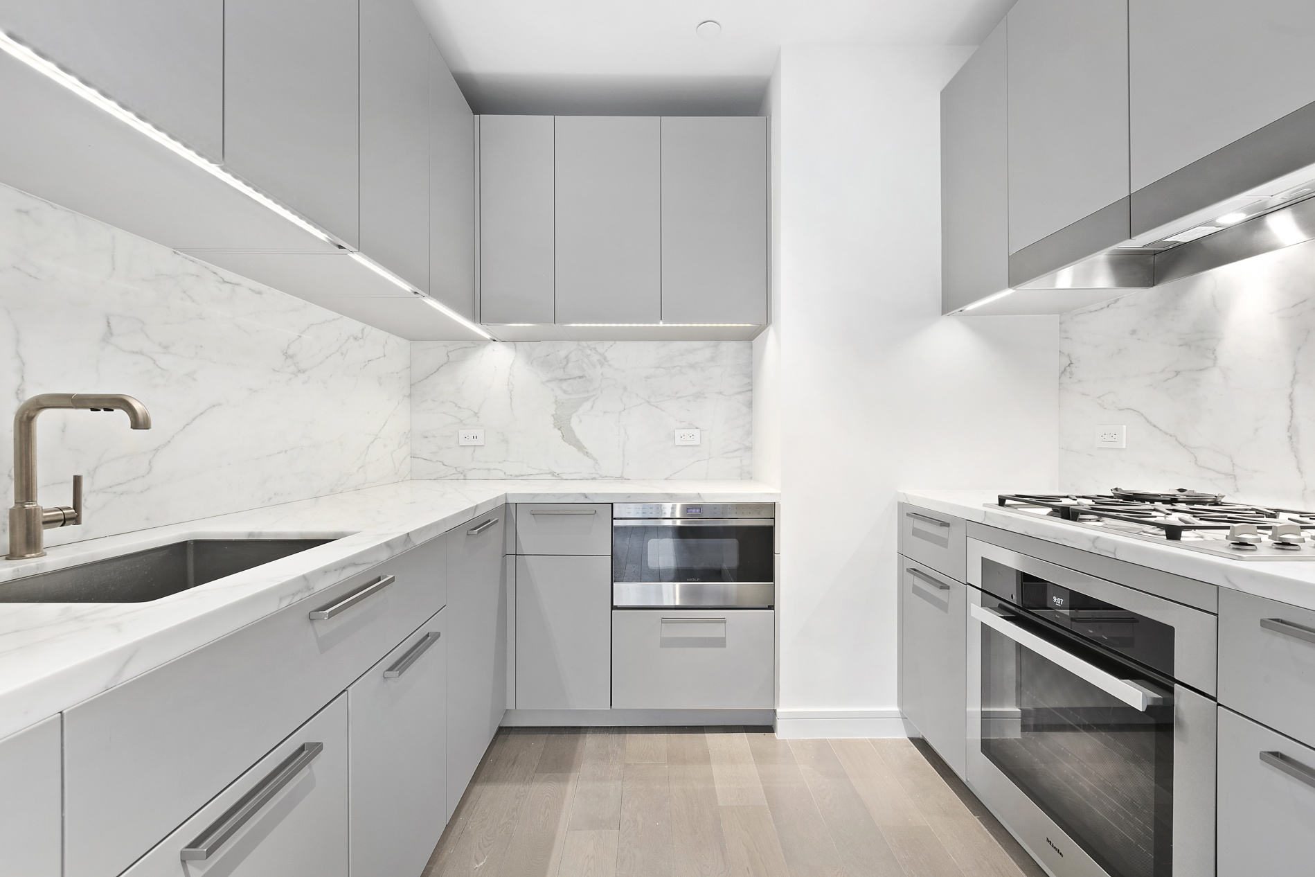 305 East 51st Street, Unit 3B Manhattan, NY 10022 - Photo 3 of 15