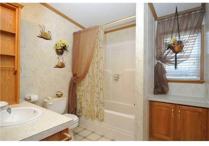 158 Holt Road Aliquippa, PA 15001 - Photo 12 of 15 Gallery Image 12