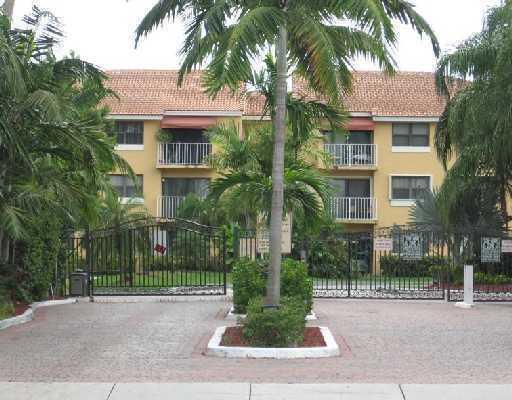 15640 Southwest 80th Street, Unit G301 Miami, FL 33193 - Photo 2 of 2