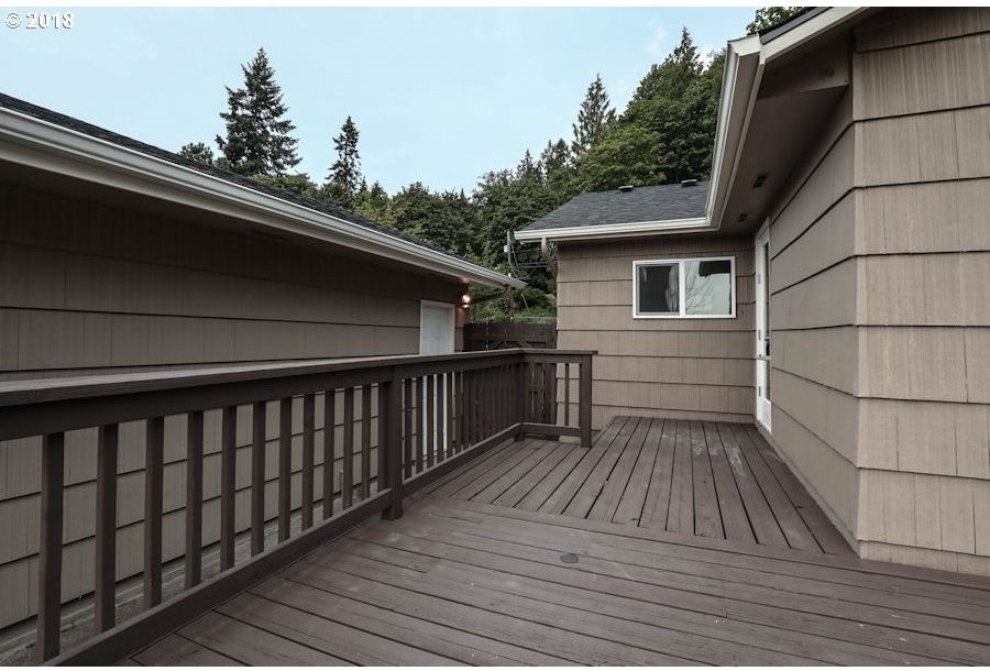 5037 Pacific Terrace Longview, WA 98632 - Photo 3 of 13