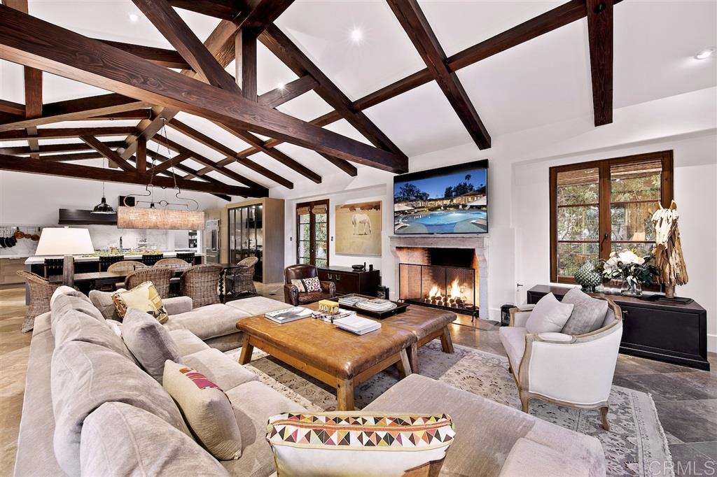 6221 Mimulus Rancho Santa Fe, CA 92067 - Photo 8 of 25 Oversized family room with lots of great Natural Light. Enjoy VIEWS from every vantage point.