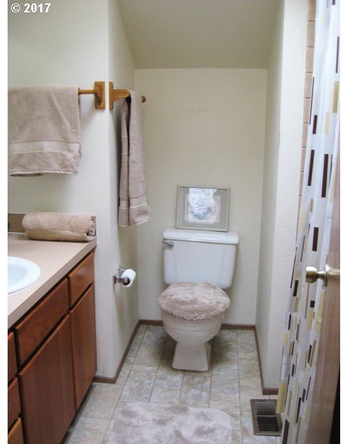 13280 Southwest Weir Road Beaverton, OR 97008 - Photo 23 of 32 Gallery Image 23