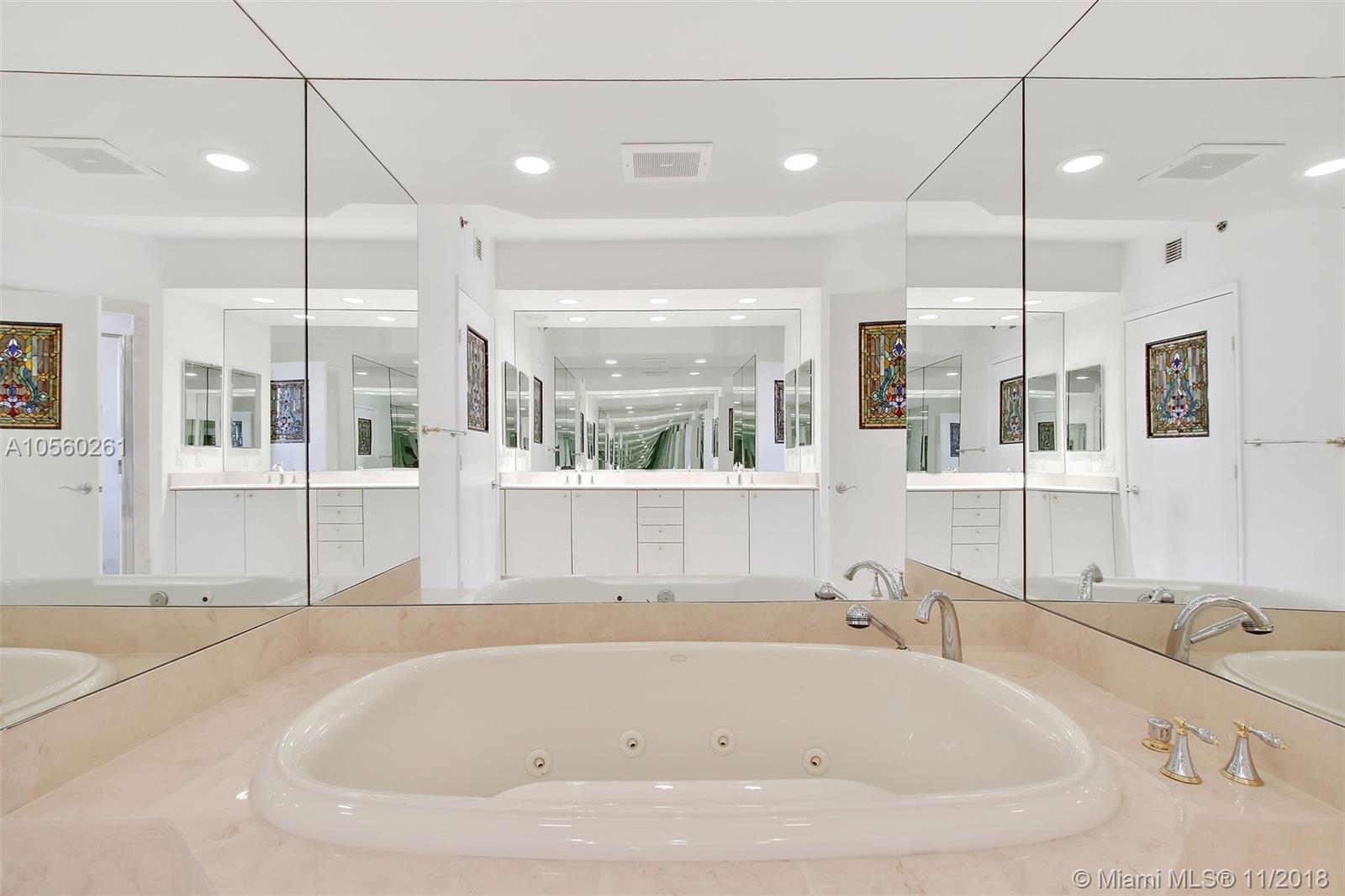 799 Crandon Boulevard, Unit 908 Key Biscayne, FL 33149 - Photo 7 of 30