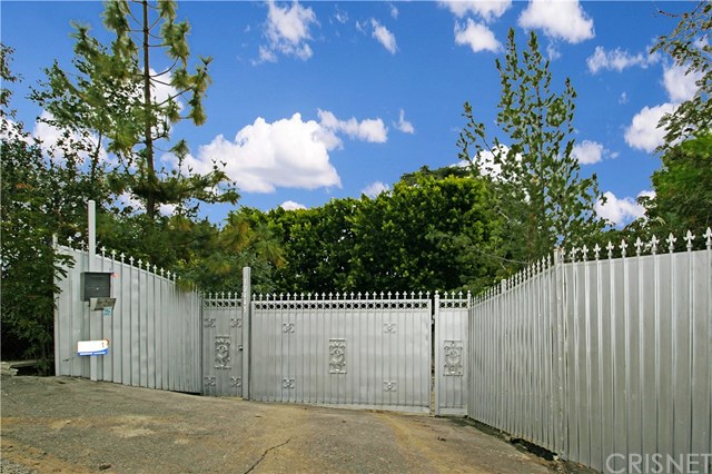 12445 Viewcrest Road Studio City, CA 91604 - Photo 26 of 28