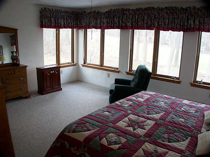 1940 South Ridge Way Hidden Valley, PA 15502 - Photo 10 of 21 Gallery Image 10