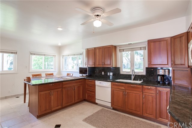 1031 Andrews Drive Long Beach, CA 90807 - Photo 8 of 25