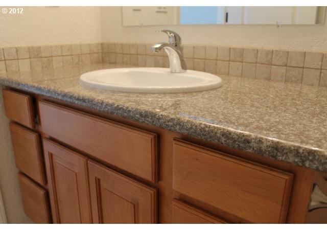 12436 Southeast Center Street Portland, OR 97236 - Photo 2 of 6 Gallery Image 2
