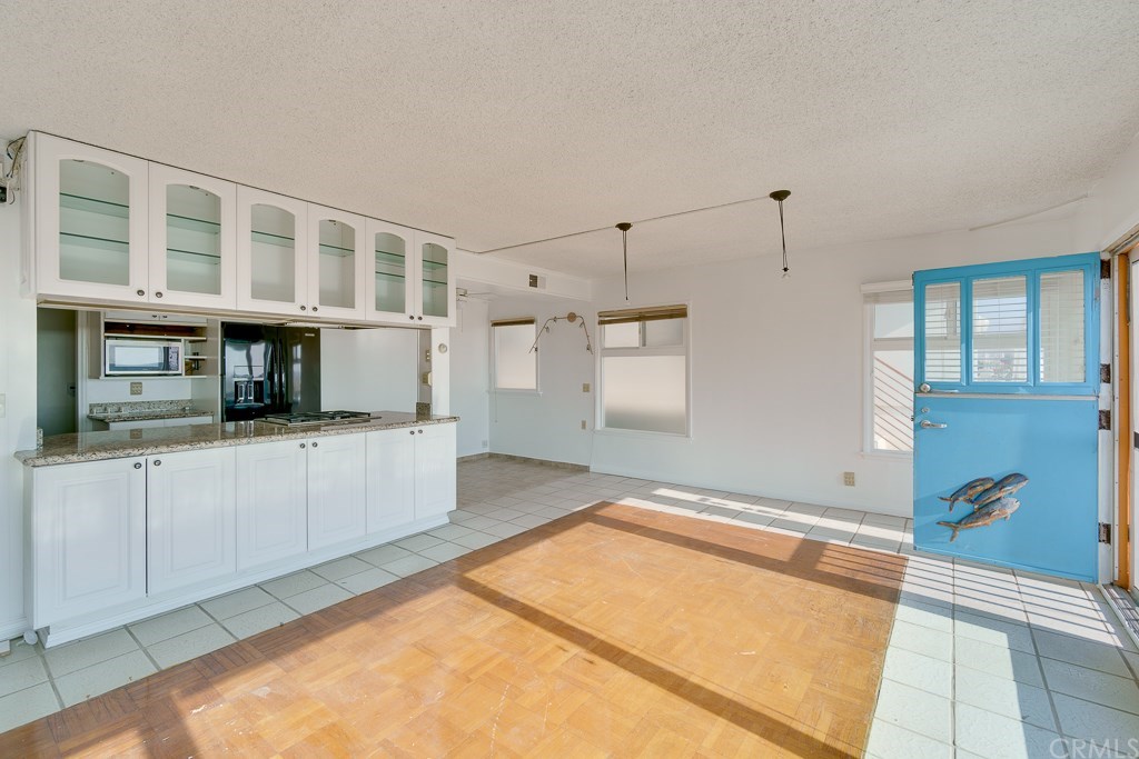 528 The Strand Hermosa Beach, CA 90254 - Photo 15 of 28