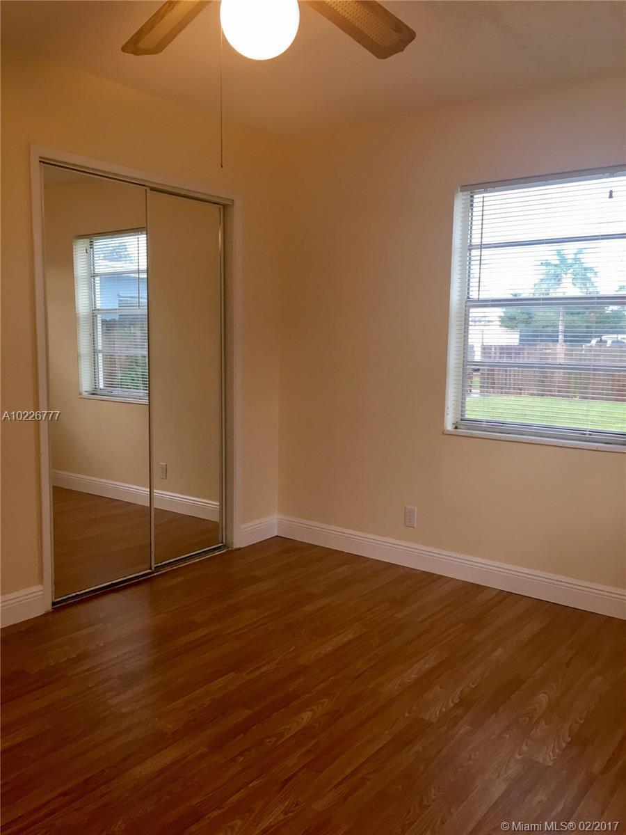 1505 North 31st Road Hollywood, FL 33021 - Photo 9 of 13 Gallery Image 9