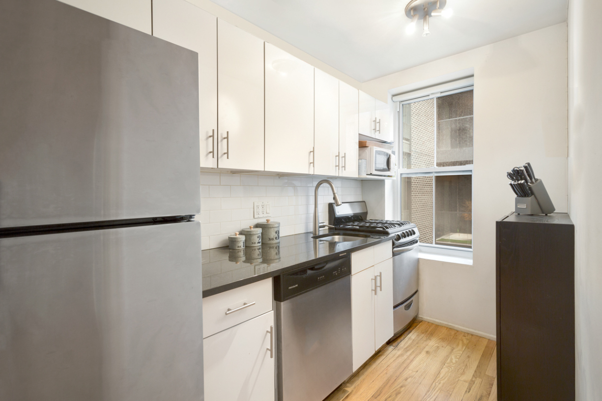 59 Grand Street, Unit 2A Manhattan, NY 10013 - Photo 9 of 11