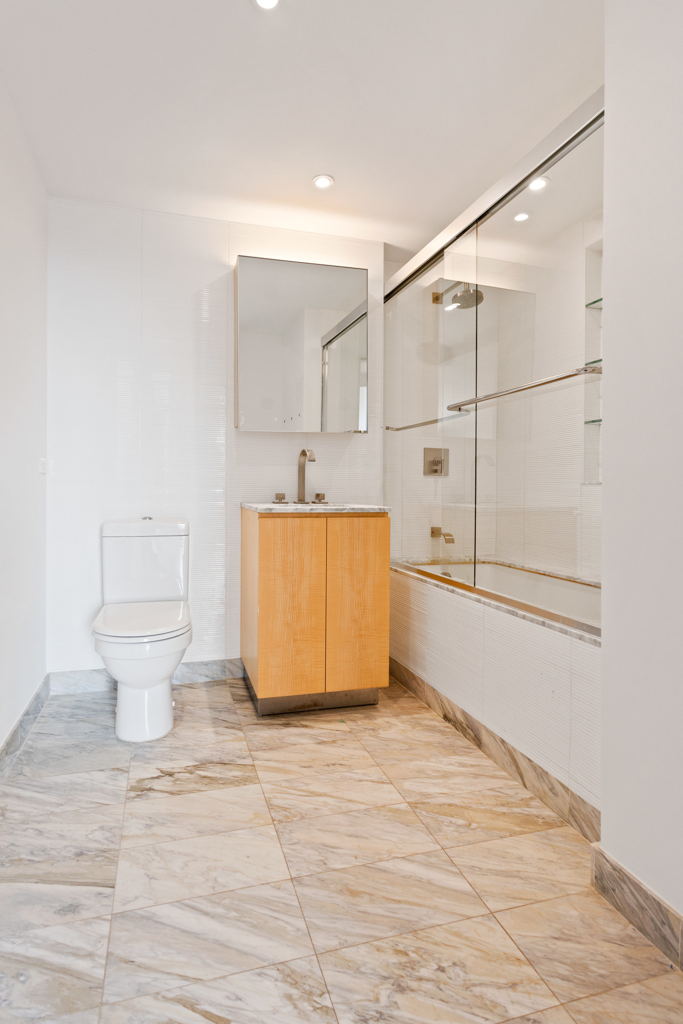 322 West 57th Street, Unit 56Q Manhattan, NY 10019 - Photo 14 of 23