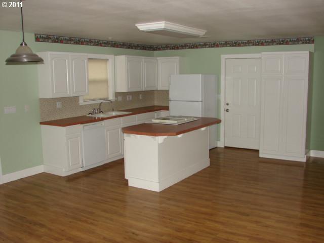 1492 Southwest Athens Way Pendleton, OR 97801 - Photo 6 of 16 Gallery Image 6