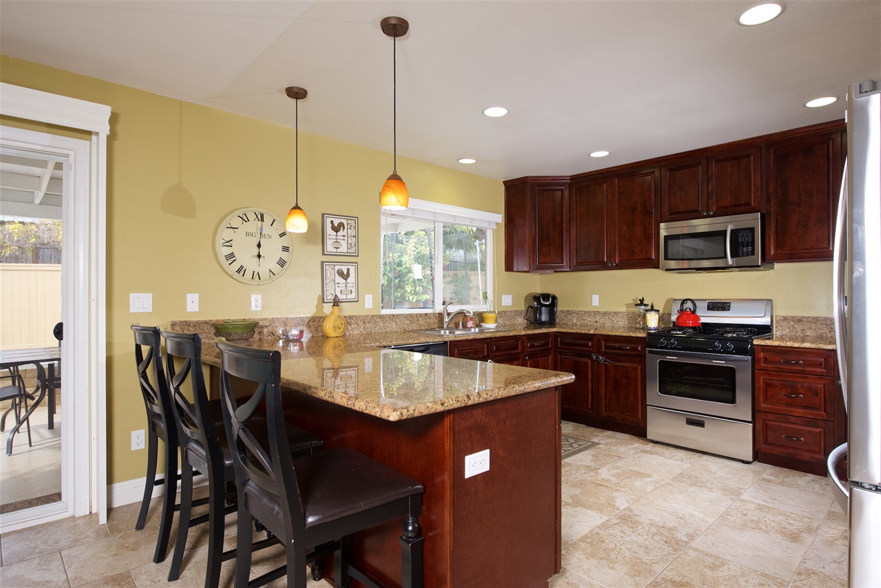 960 South Rancho Santa Fe Road San Marcos, CA 92078 - Photo 12 of 23