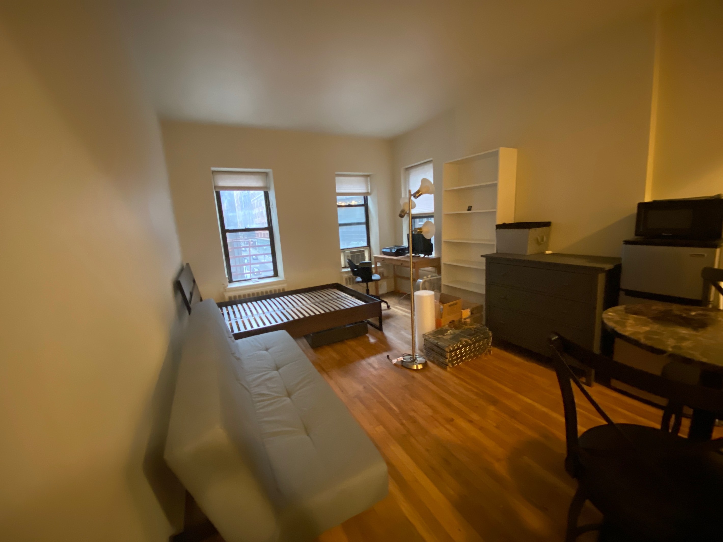 153 East 43rd Street, Unit 5A Manhattan, NY 10017 - Photo 2 of 5
