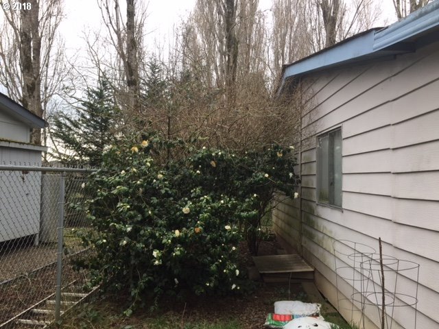 100 River Bend Road, Unit 3 Reedsport, OR 97467 - Photo 4 of 16