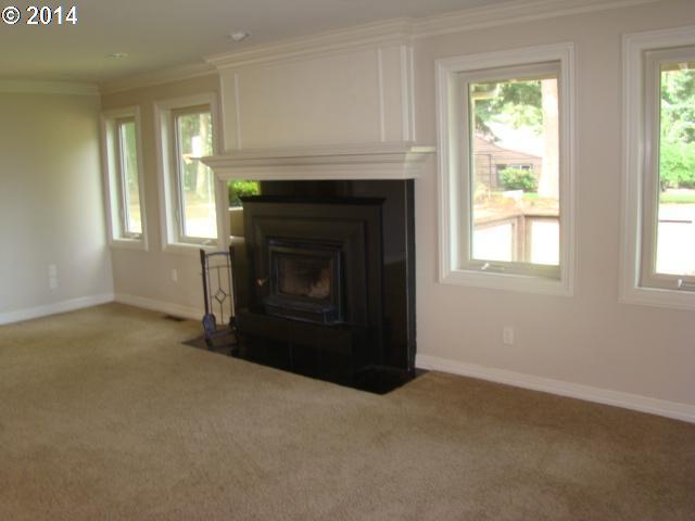 15830 Forest Ridge Road Northeast Silverton, OR 97381 - Photo 9 of 16 Gallery Image 9