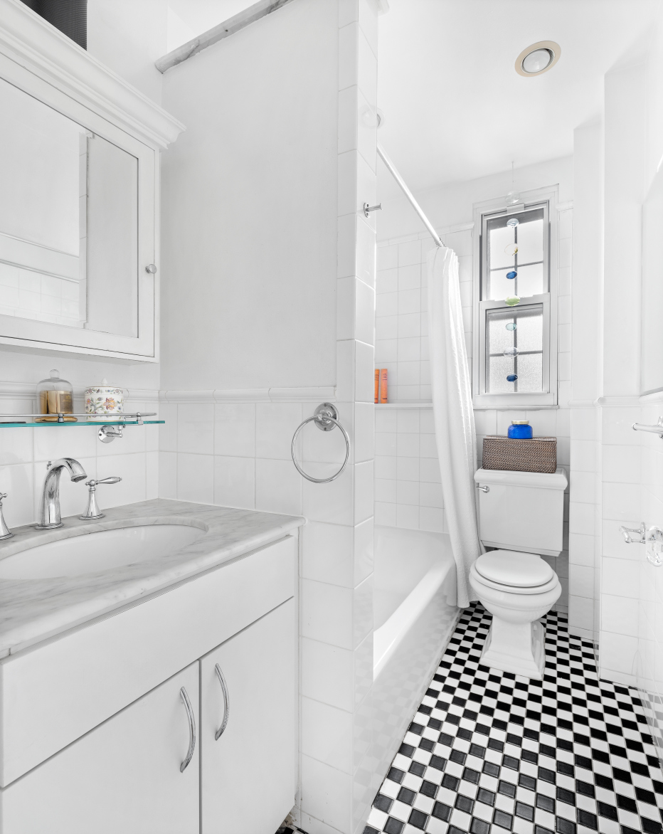 2 Grace Court, Unit 5V Brooklyn, NY 11201 - Photo 6 of 9