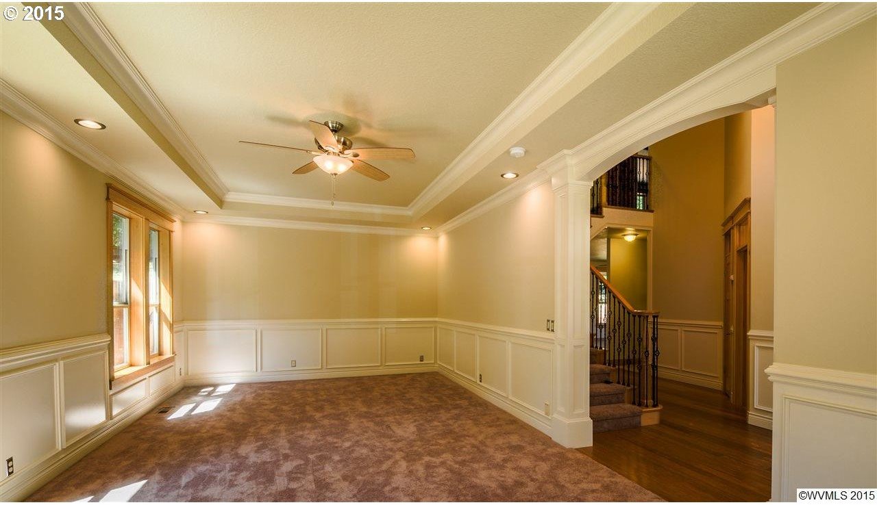 7595 Hylo Road Southeast Salem, OR 97306 - Photo 5 of 18 Gallery Image 5