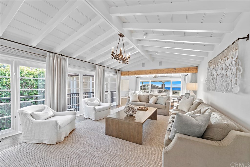 1810 Ocean Way Laguna Beach, CA 92651 - Photo 10 of 24