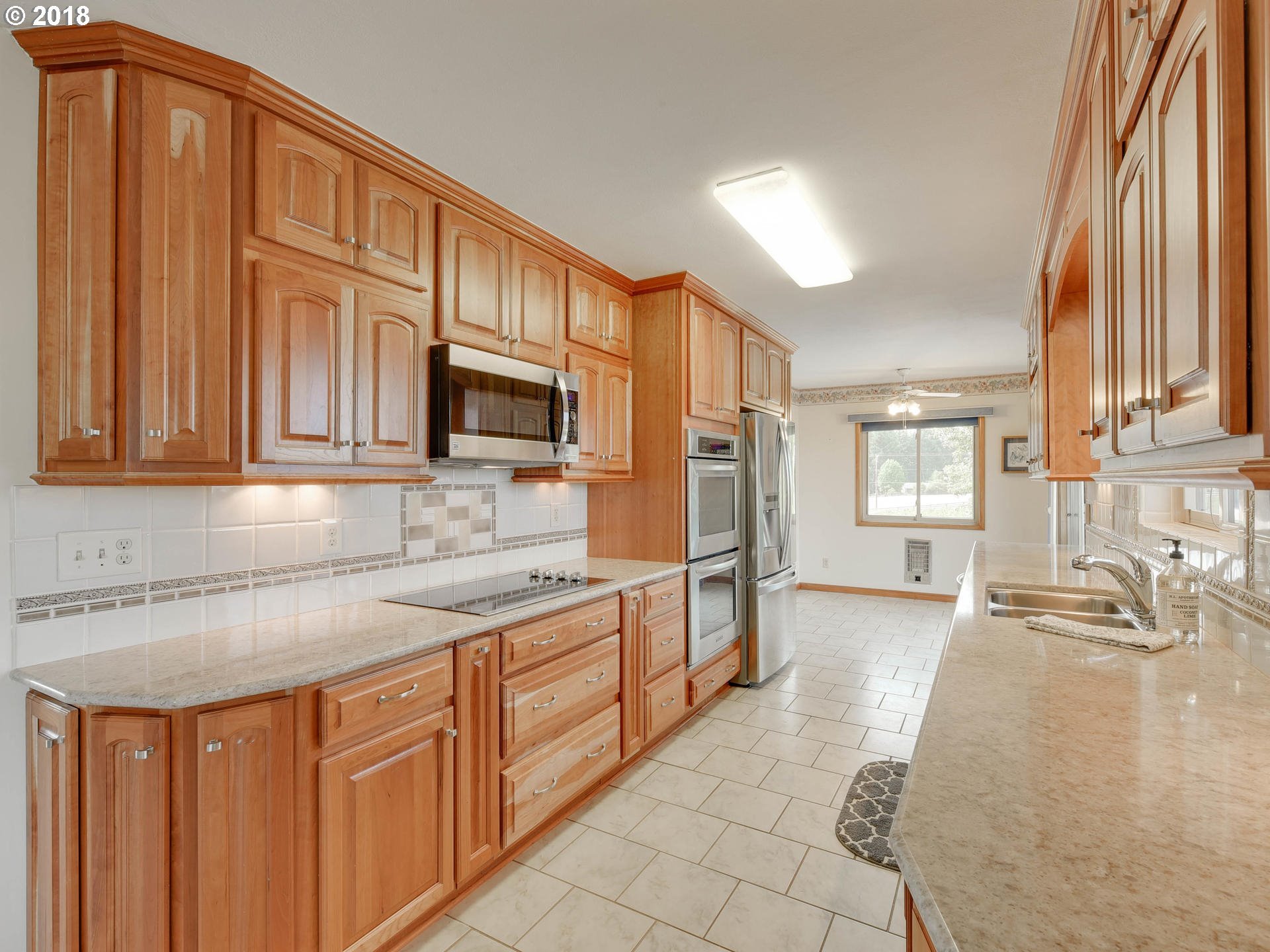 15171 South Spangler Road Oregon City, OR 97045 - Photo 7 of 32 Gallery Image 7