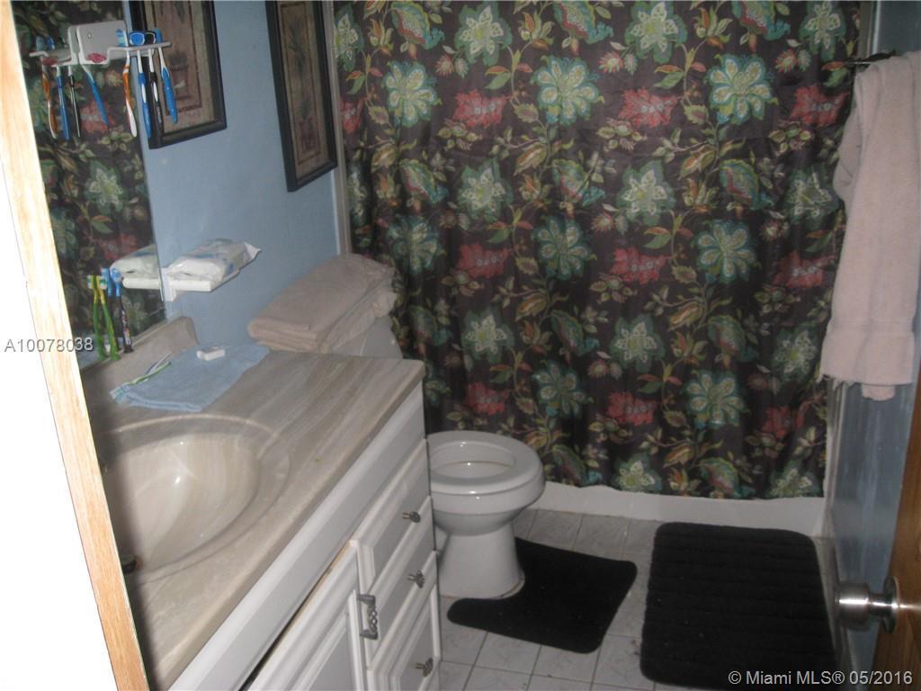 13101 Southwest 260th Street Homestead, FL 33032 - Photo 8 of 12