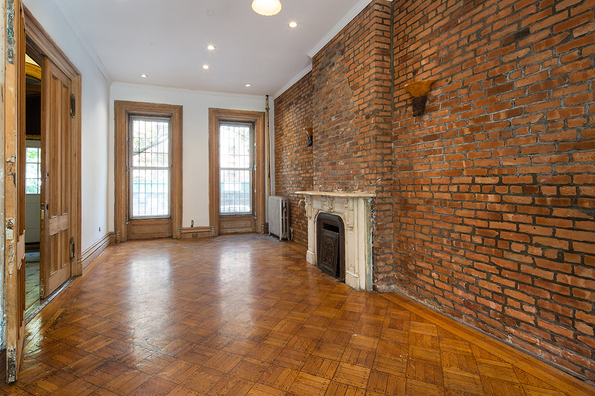 396 Vanderbilt Avenue Brooklyn, NY 11238 - Photo 2 of 7