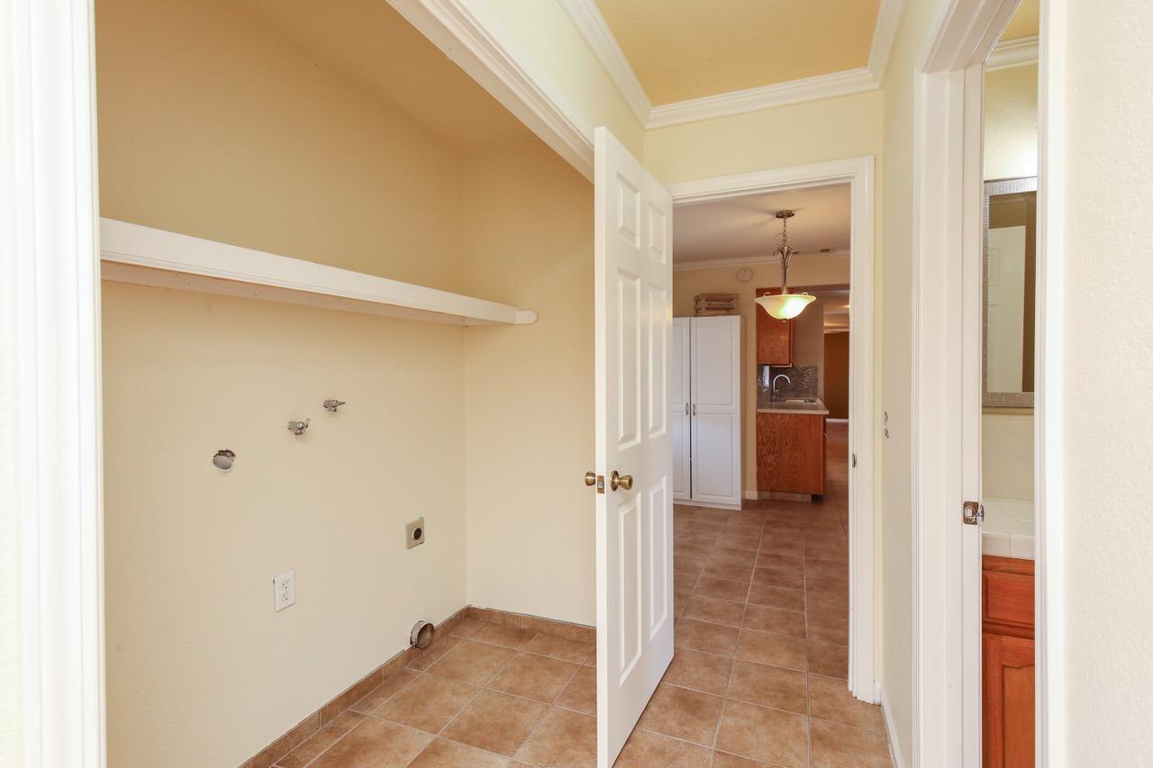 20189 Olympia Road Madera, CA 93638 - Photo 13 of 44 Gallery Image 13