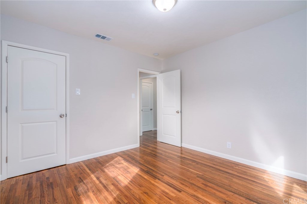 2412 Strong Avenue Commerce, CA 90040 - Photo 14 of 32