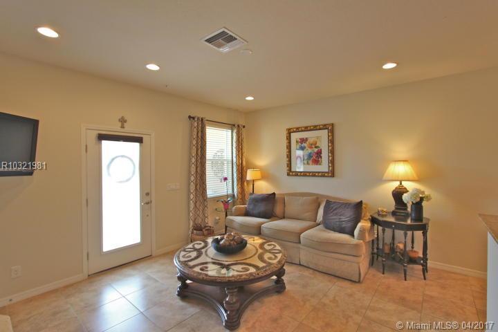 106 Black Ironwood Road, Unit 104 Jupiter, FL 33458 - Photo 6 of 25