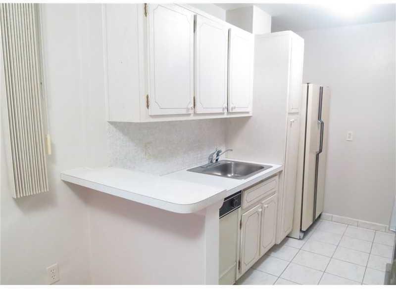 1670 Bay Road, Unit 6E Miami Beach, FL 33139 - Photo 10 of 20