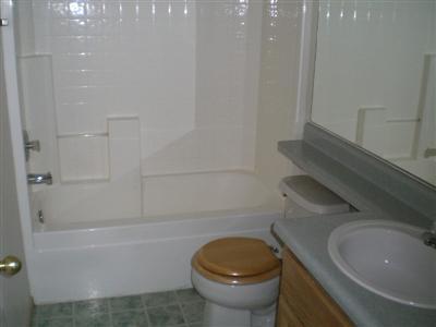 1007 Lost Trail Way Bakersfield, CA 93307 - Photo 8 of 9